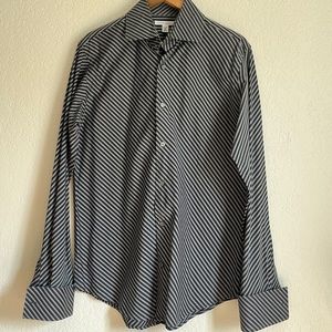 Men’s button up dress shirt